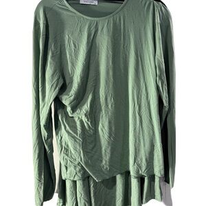 Green Long Sleeve Women's Top and Skirt set XL